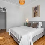 Whome - Brand New Luxury 4-Bed With Riverside Views & Ac