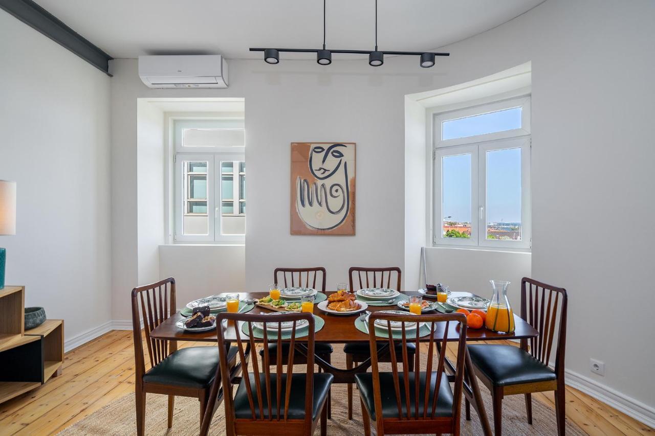 Whome - Brand New Luxury 4-bed With Riverside Views & Ac Apartment