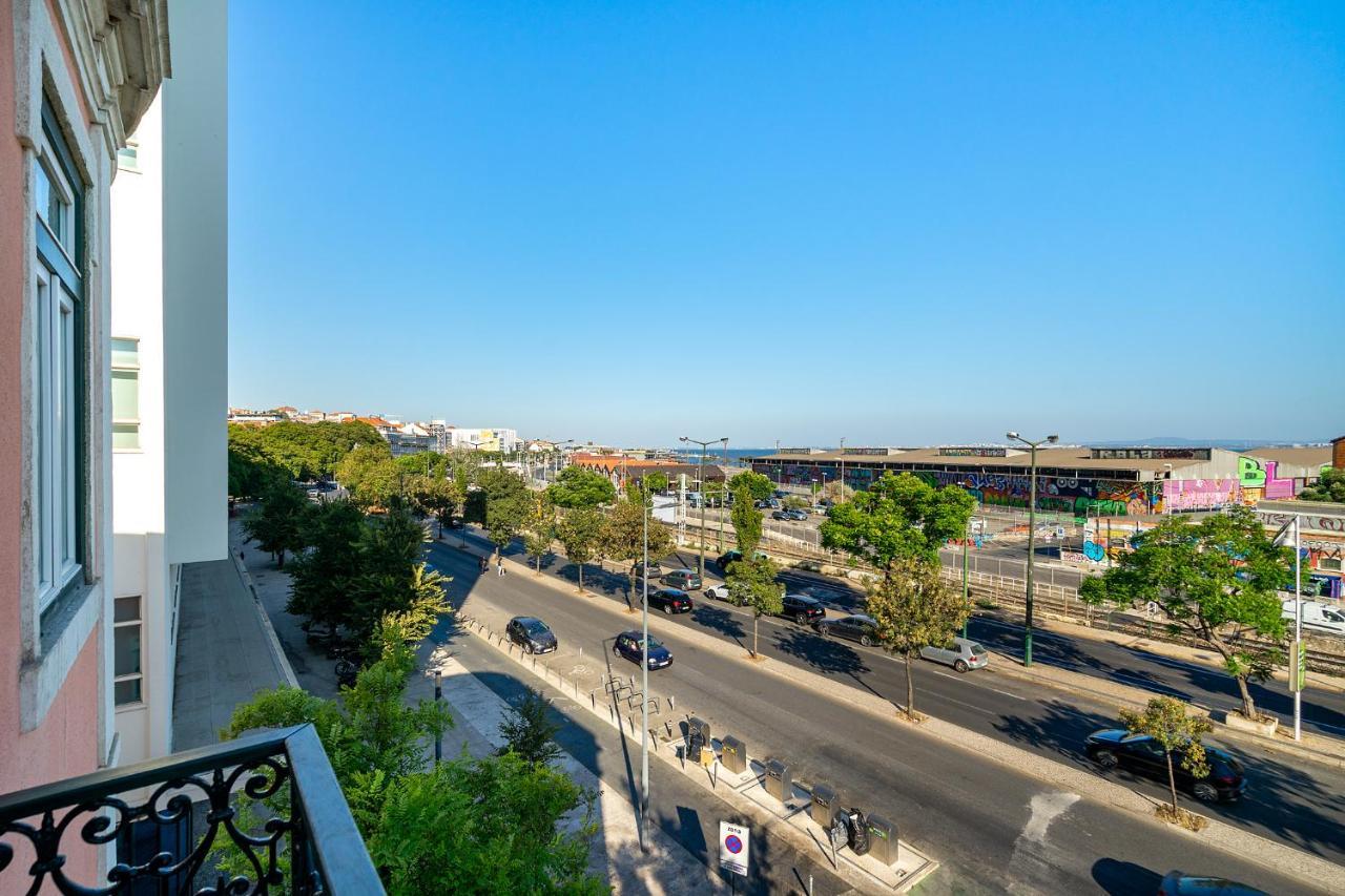 Apartment Whome - Brand New Luxury 4-bed With Riverside Views & Ac Lissabon