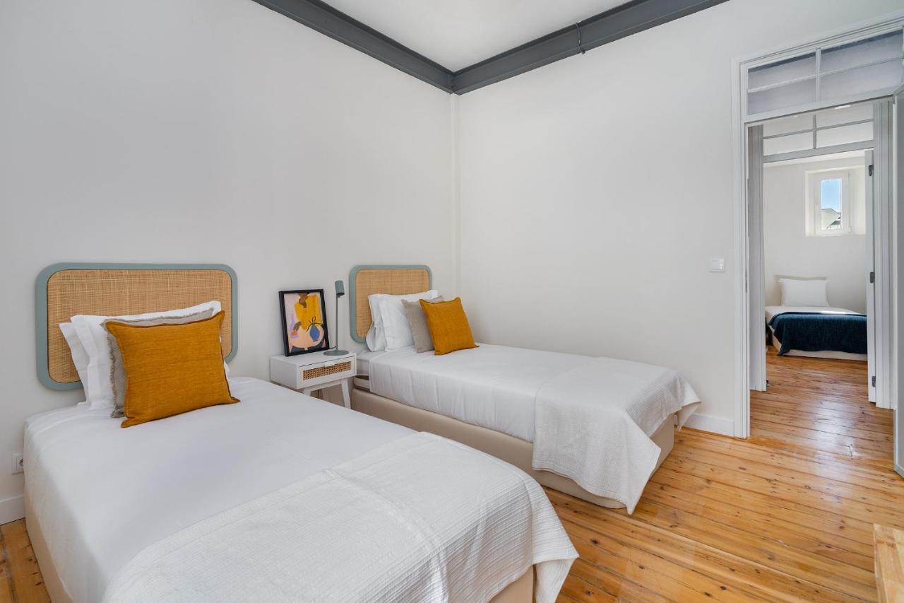 Whome - Brand New Luxury 4-bed With Riverside Views & Ac *